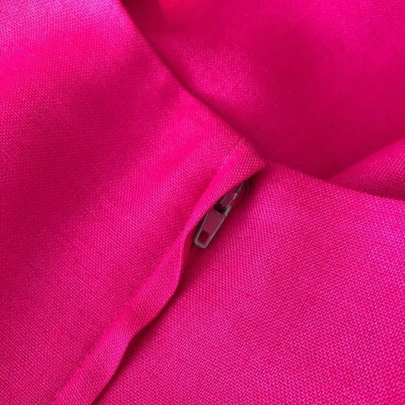 80’s Vintage Albert Nipon Bright Pink Dress with Gold Buttons - Picture 11 of 12